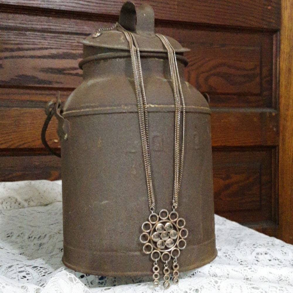 Vintage Usner necklace